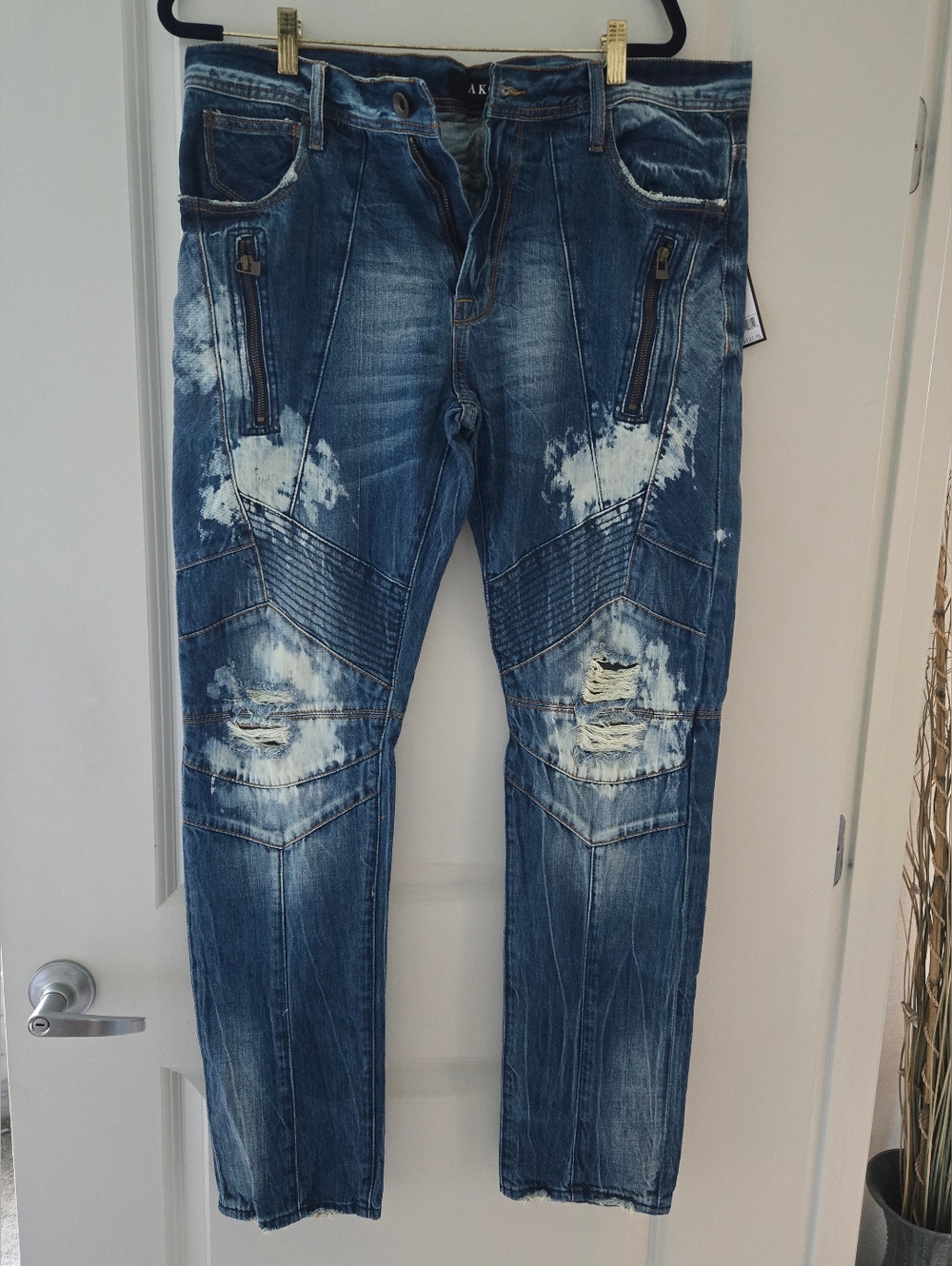 Men’s Distressed 36 Inch Akoo Blue Moto Skinny Jeans